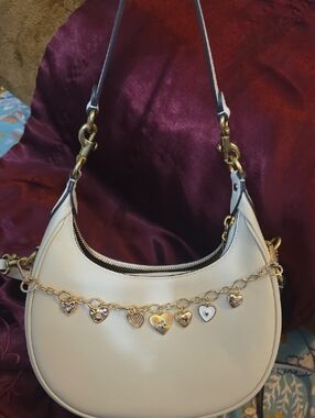 🌸 Coach Jonie 22 Shoulder Bag – Ivory/Chalk – NWT – SOLD OUT – Charm Chain Incl